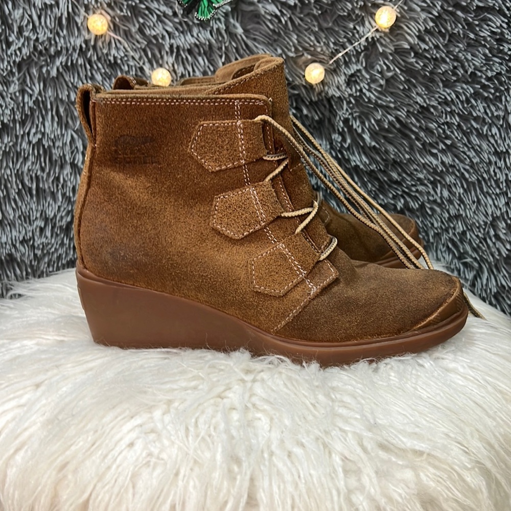 Sorel wedge booties